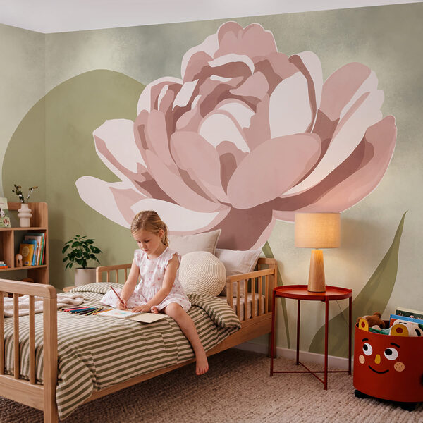 Roze bloem met groene bladeren Roze bloem met groene bladeren
